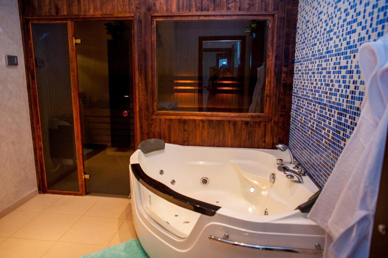 Skyhouse Riga Amazing Penthouse And Spa Exterior foto
